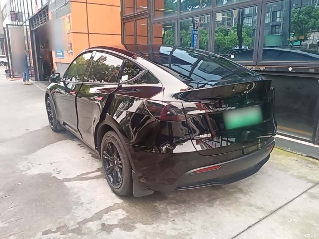 Tesla Model Y, 2023 все фото