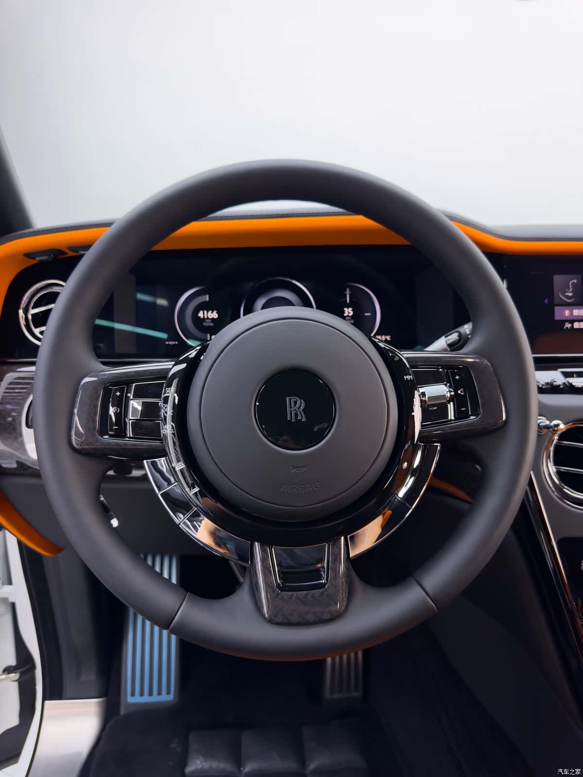 Rolls-Royce Cullinan, 2026 21