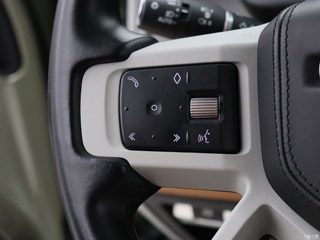 Land Rover Defender, 2022 13