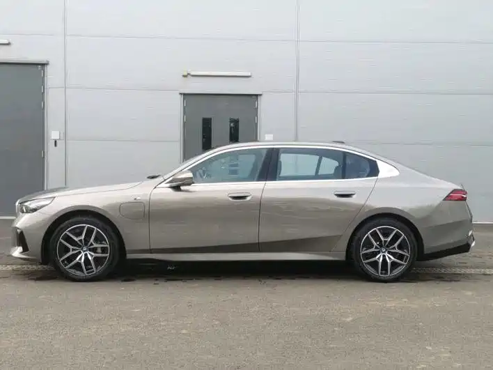 BMW i5 BMW i5