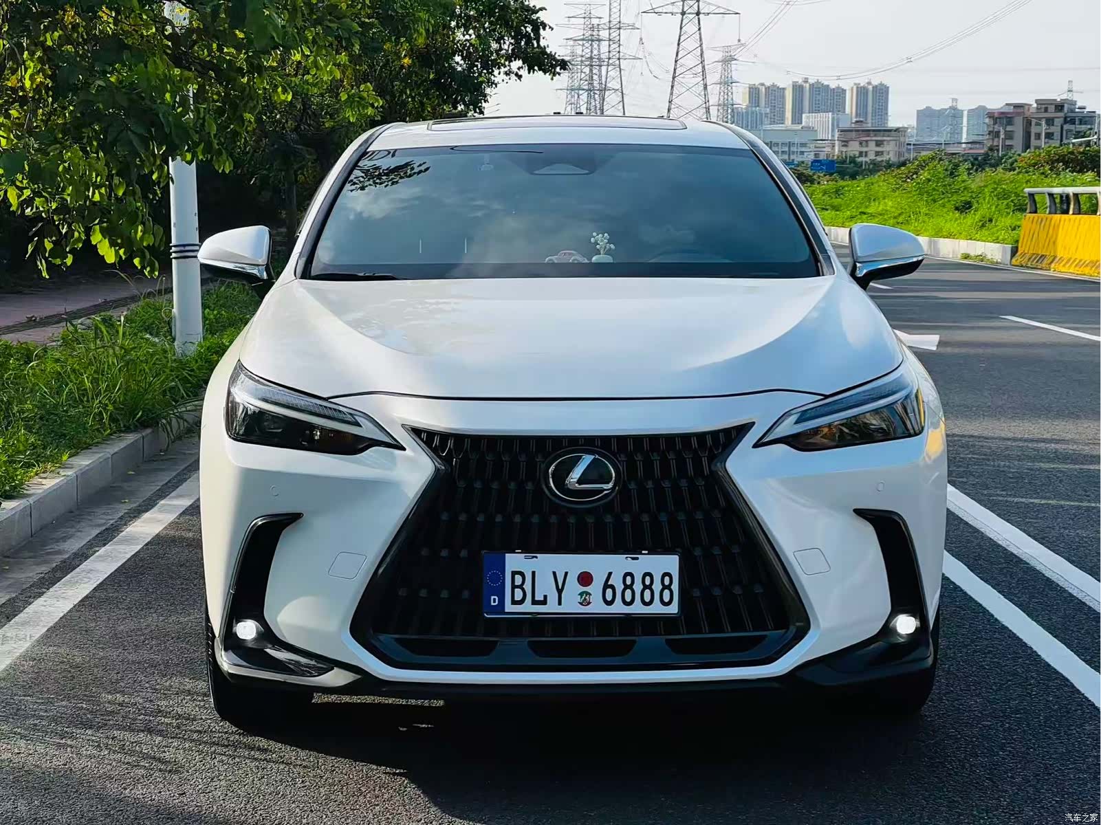 Lexus NX, 2024 2