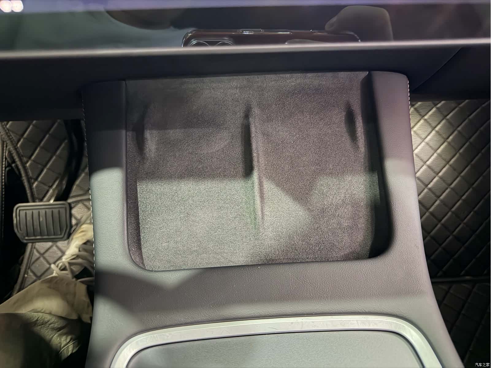 Tesla Model Y, 2022 16