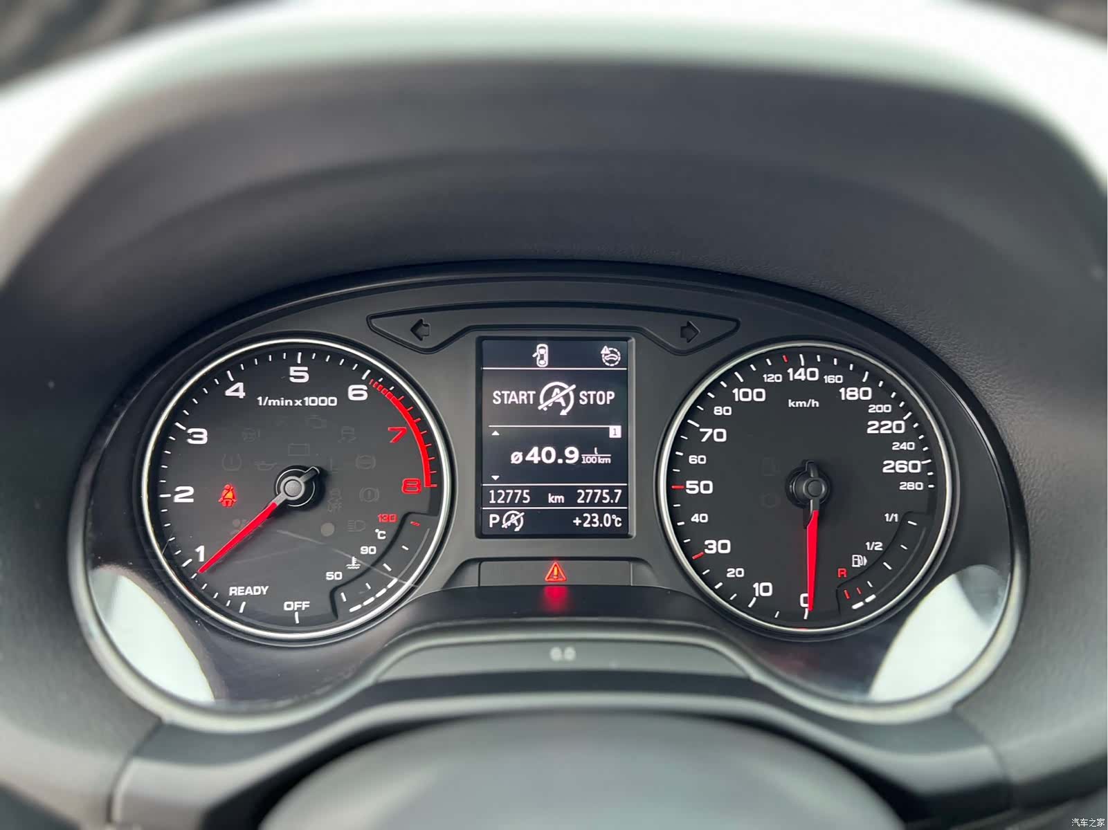 Audi Q2L, 2023 19
