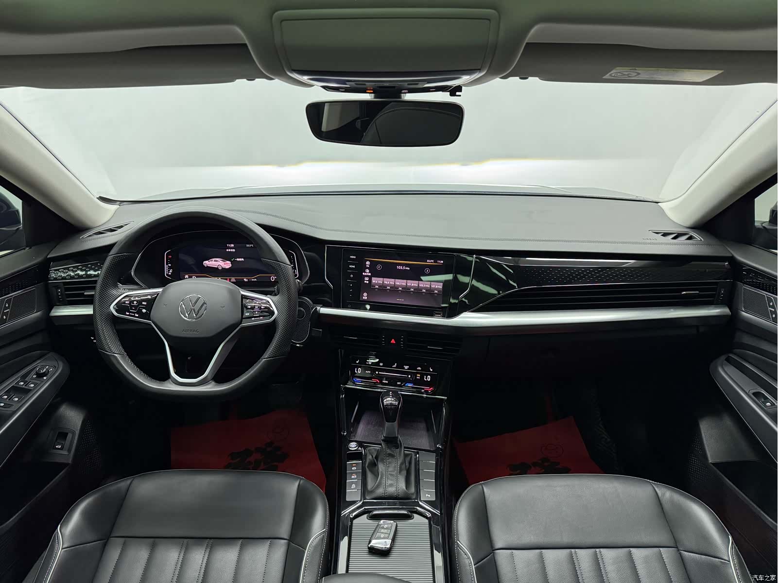 Volkswagen Passat, 2023 15