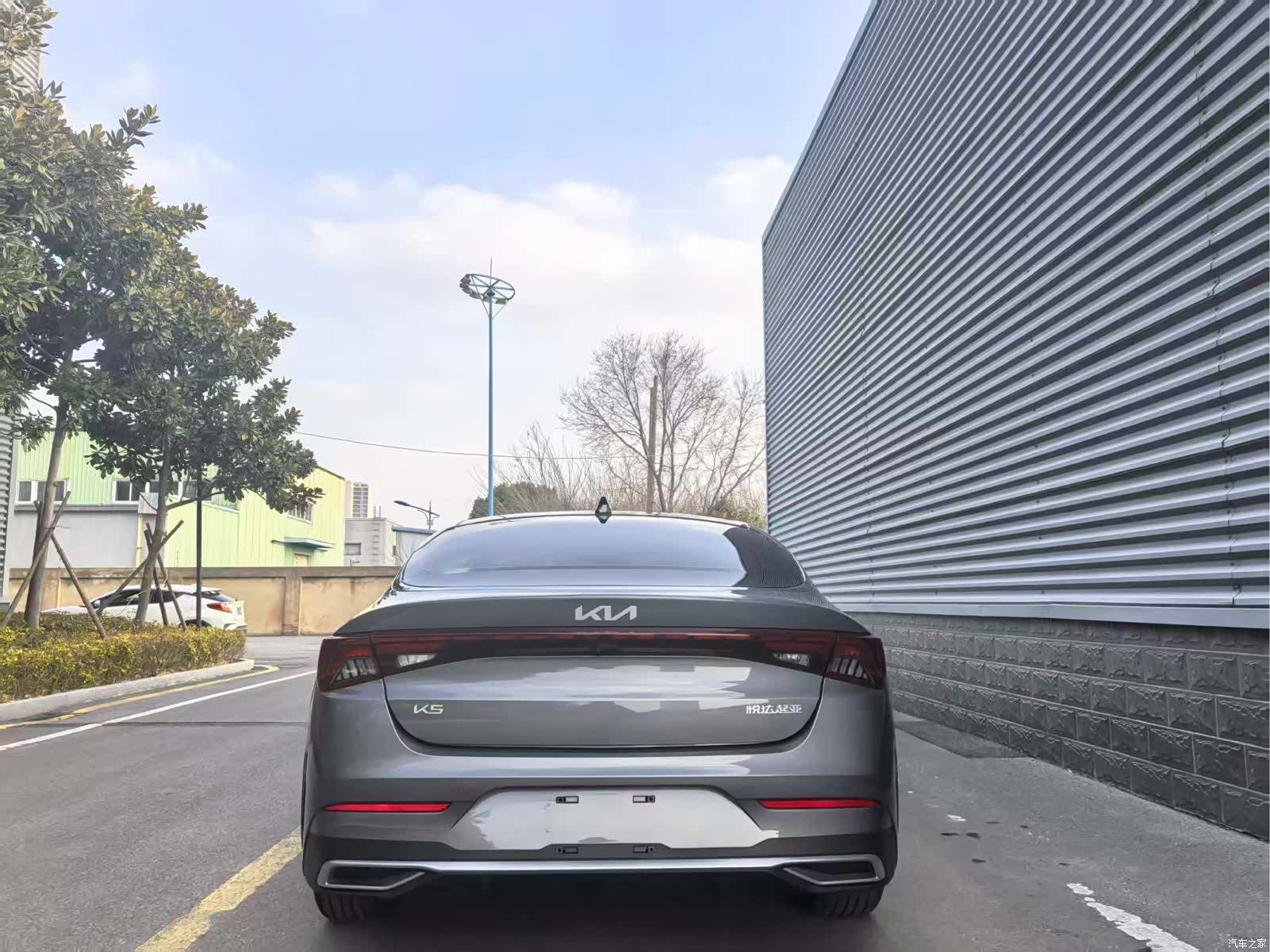 Kia K5, 2024 4