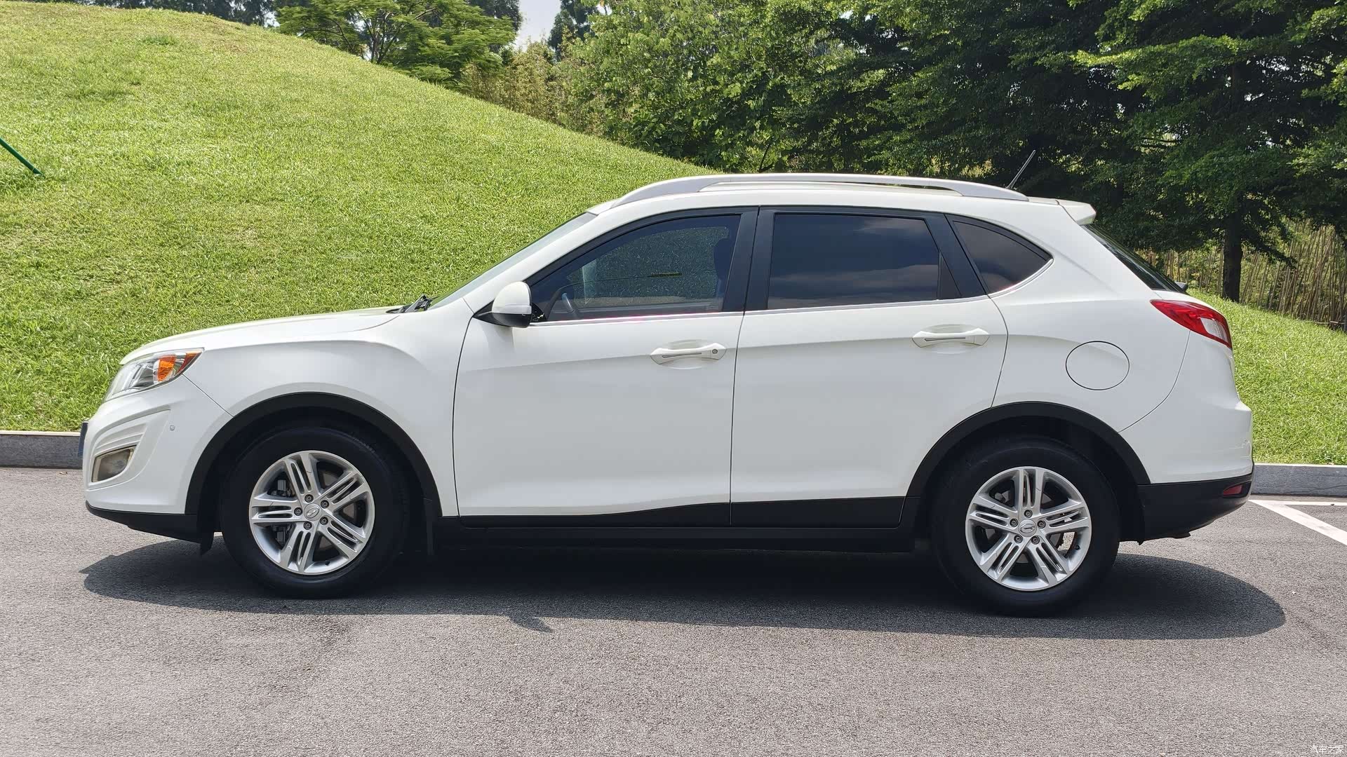 GAC GS5, 2014 4