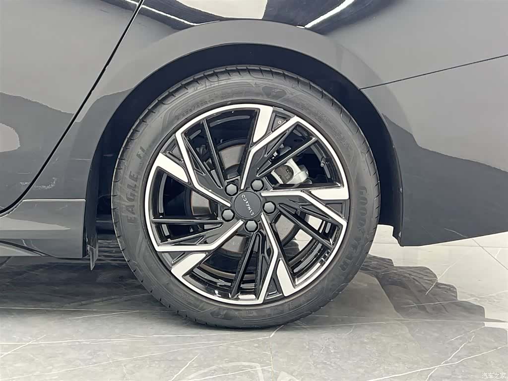 Lynk & Co 02, 2025 25