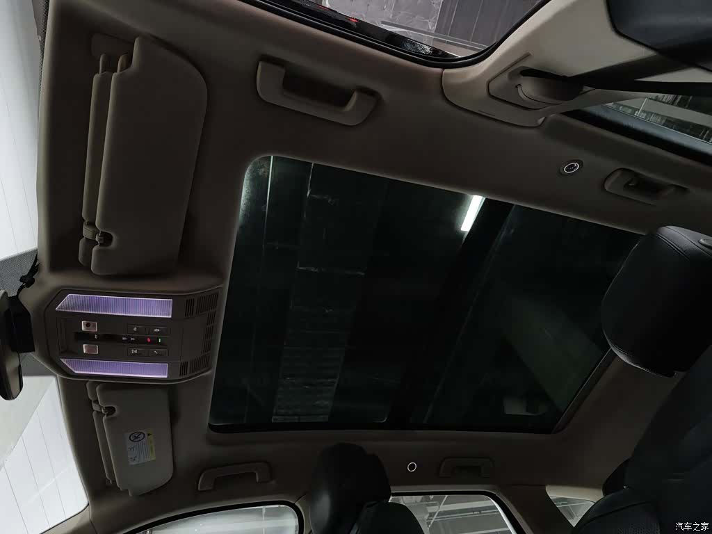 Volkswagen Touareg, 2020 14
