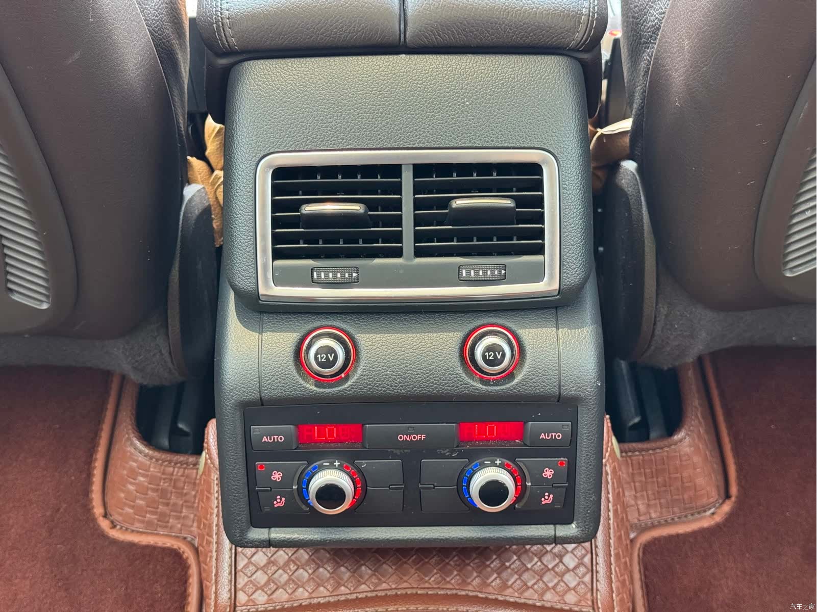 Audi Q7, 2015 14