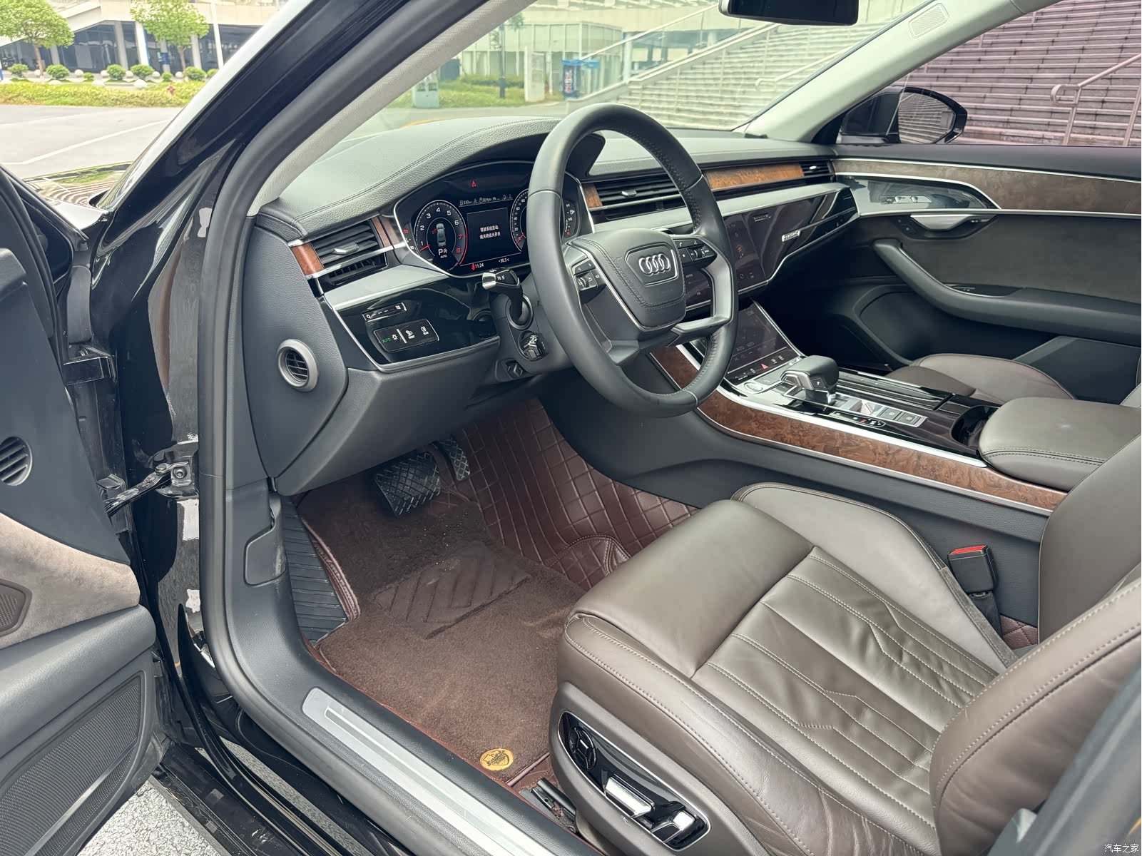 Audi A8L, 2018 все фото