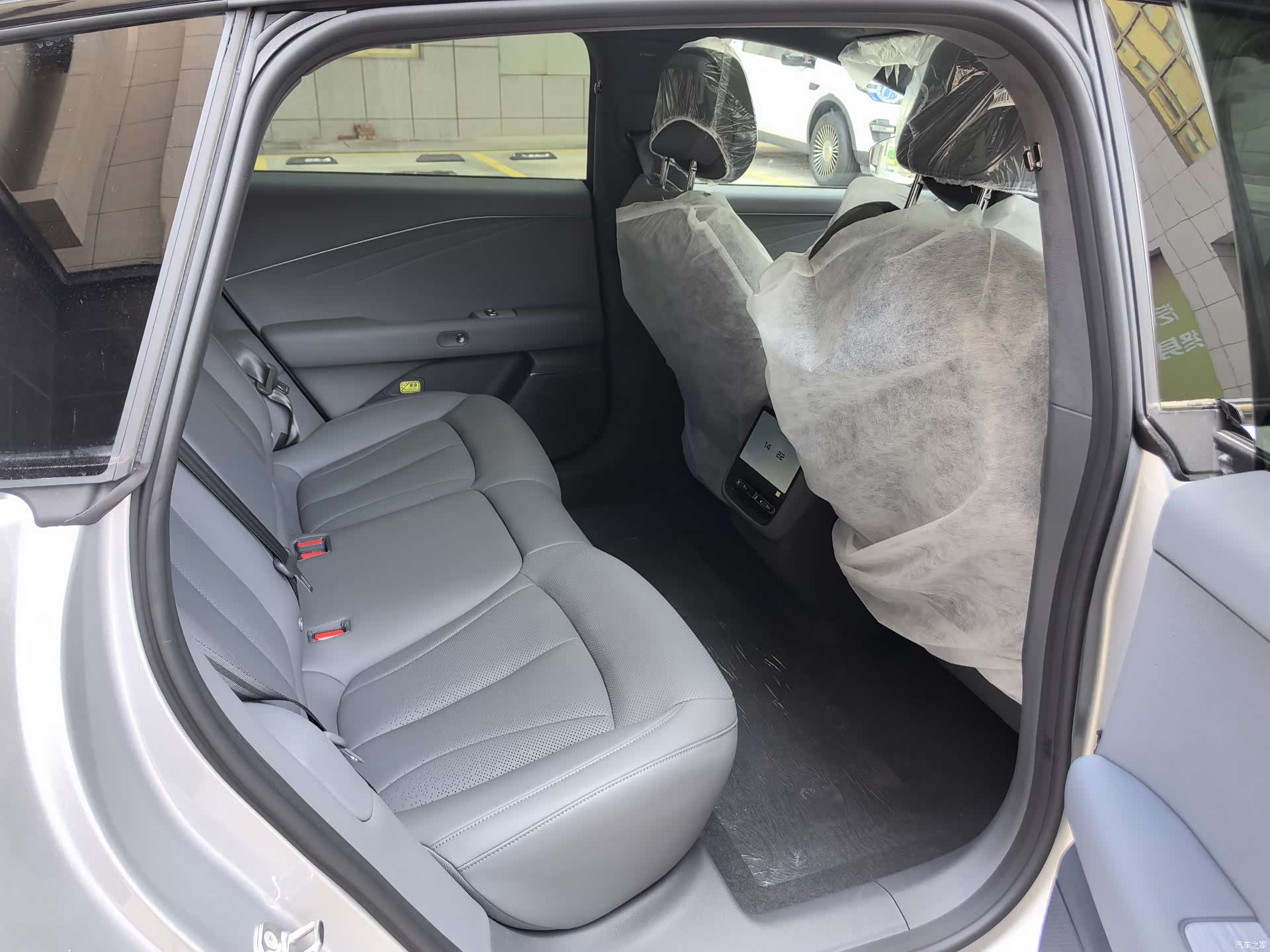 Xpeng P7, 2026 12