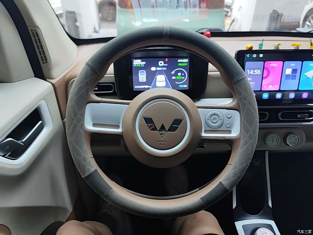 Wuling MINIEV, 2025 11