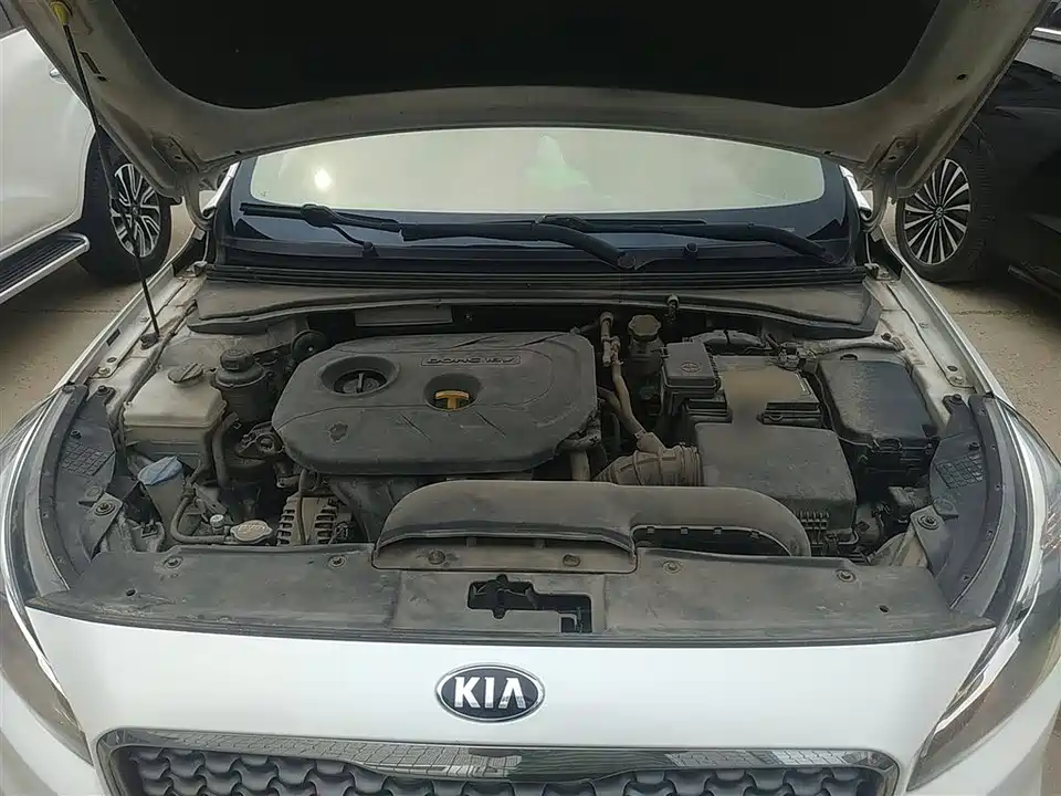 Kia K4
