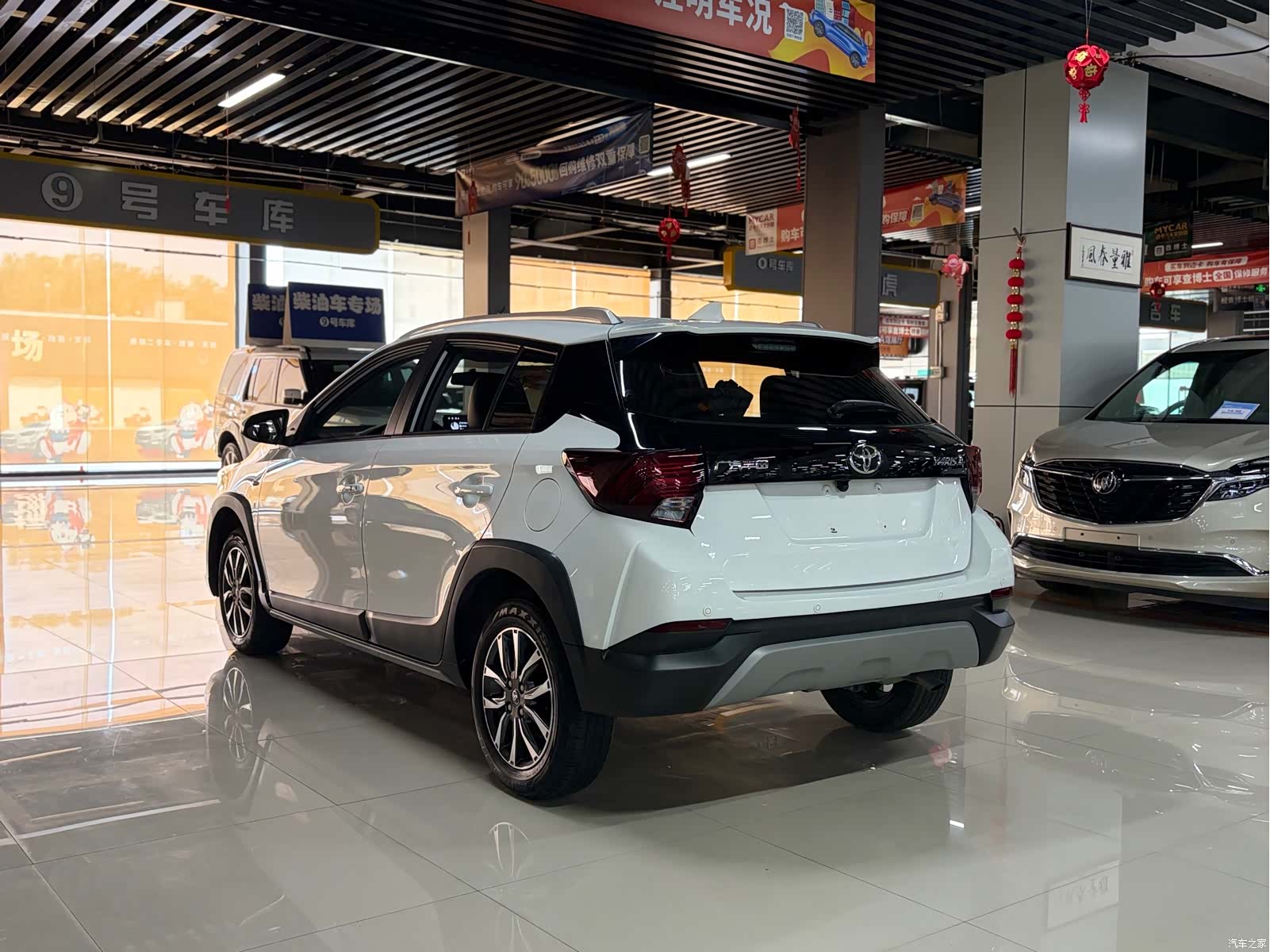 Toyota YARiS L, 2023 11