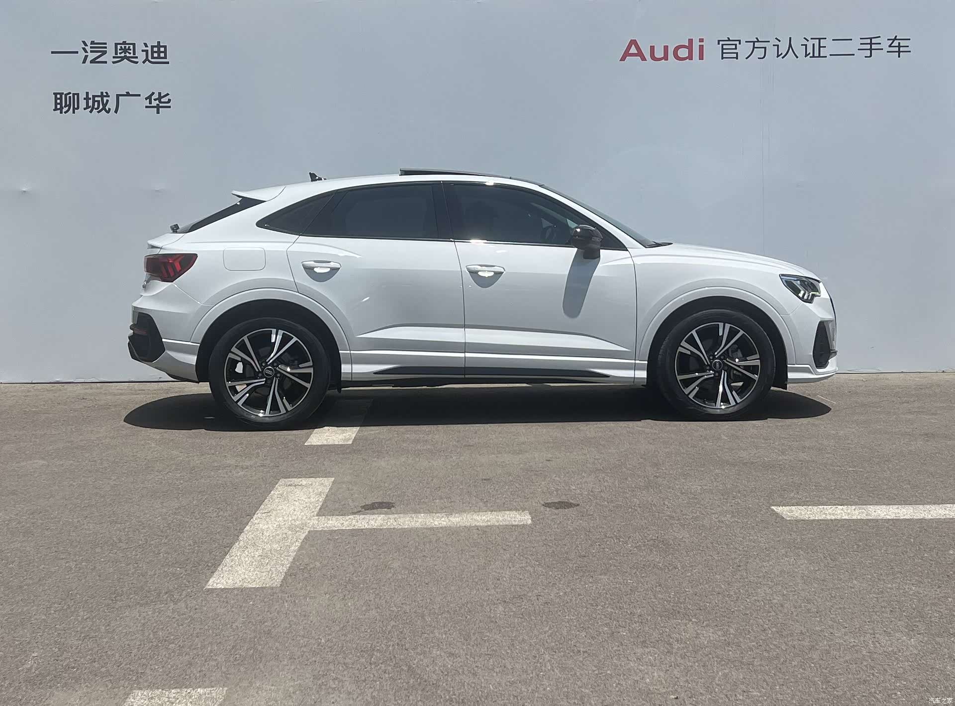 Audi Q3, 2022 3