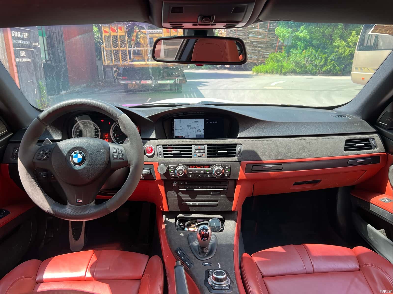 BMW M3, 2010 15