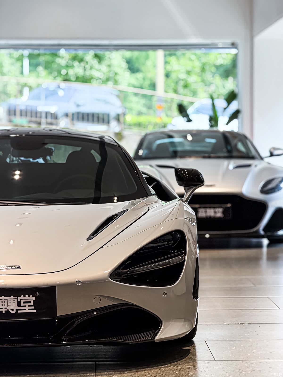 McLaren 720S, 2019 4