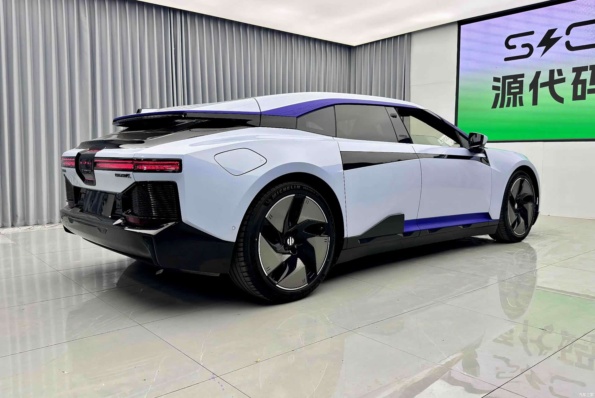HiPhi Z, 2022 24