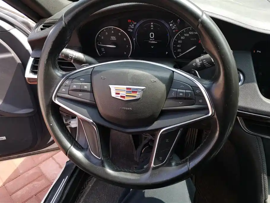 Cadillac CT6