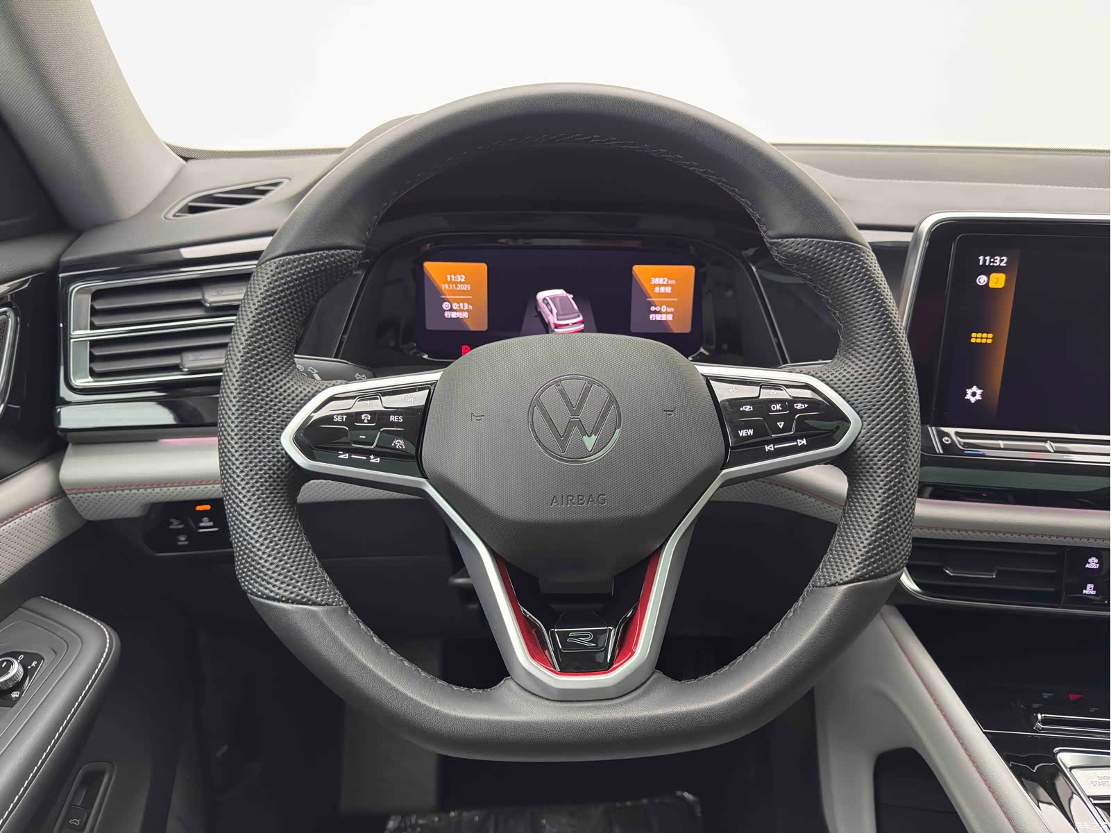 Volkswagen Teramont X, 2024 13