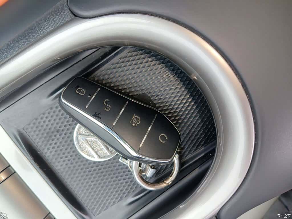 BYD Dolphin, 2022 9