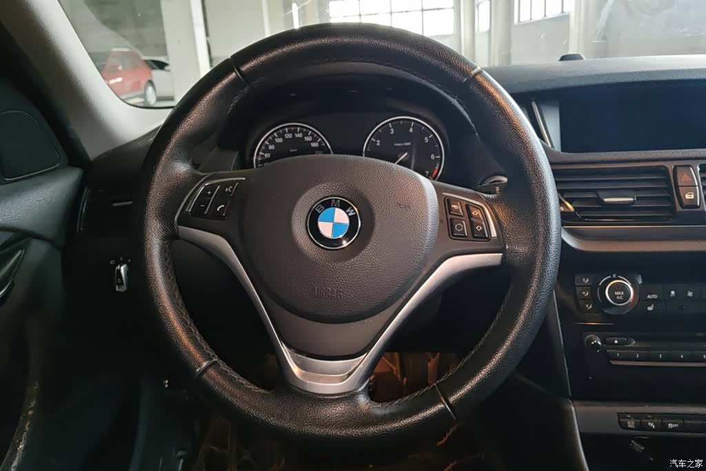 BMW X1, 2015 15