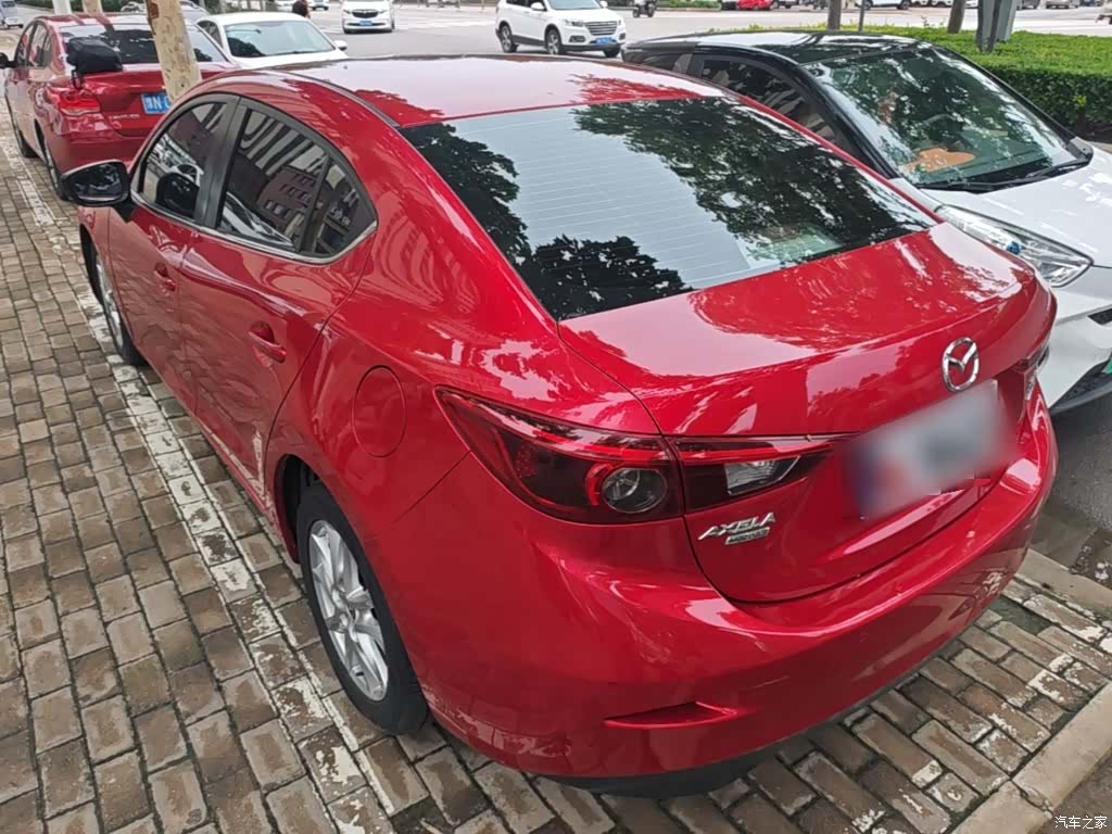 Mazda Mazda3, 2018 все фото