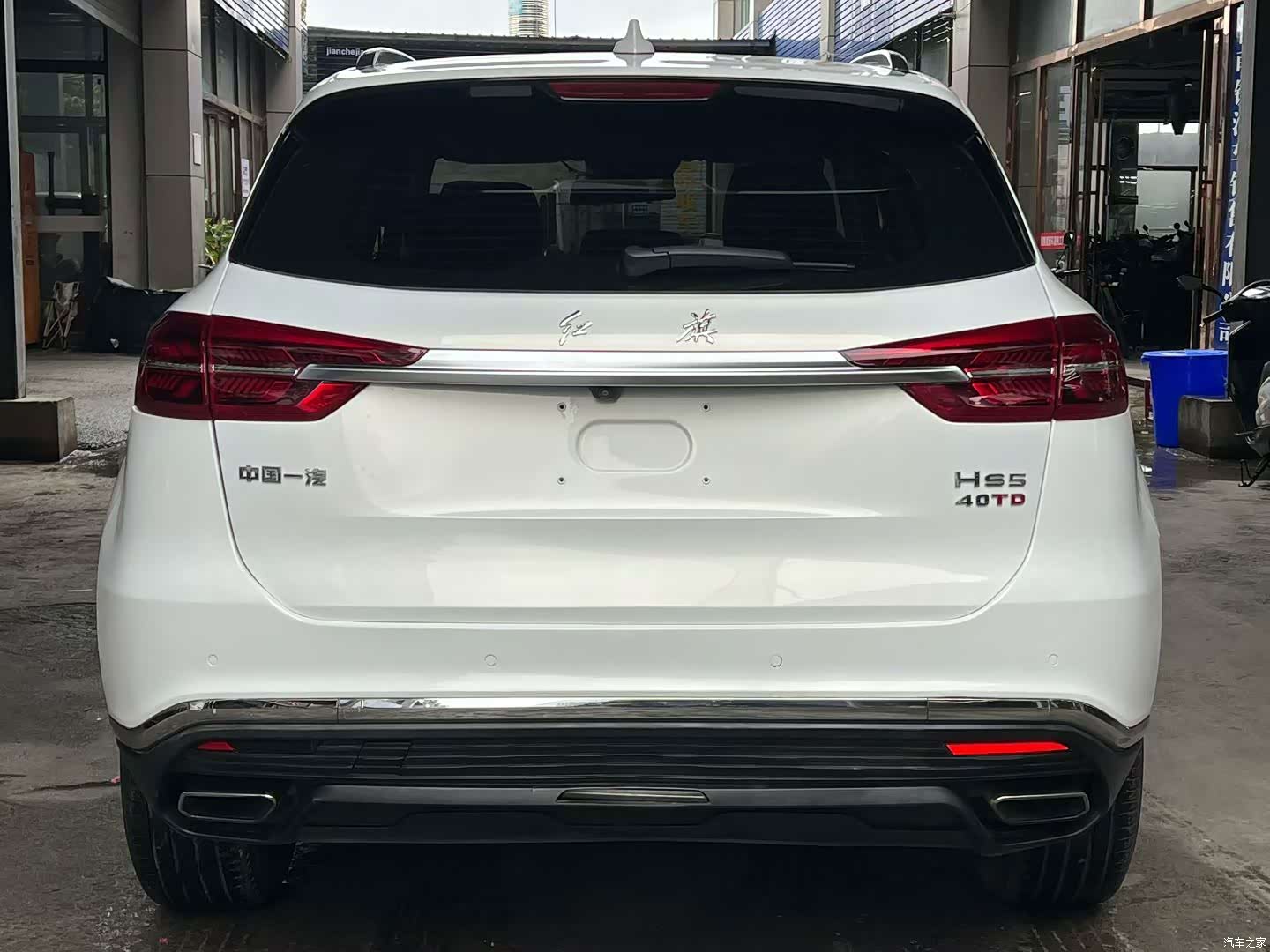 Hongqi HS5, 2022 8