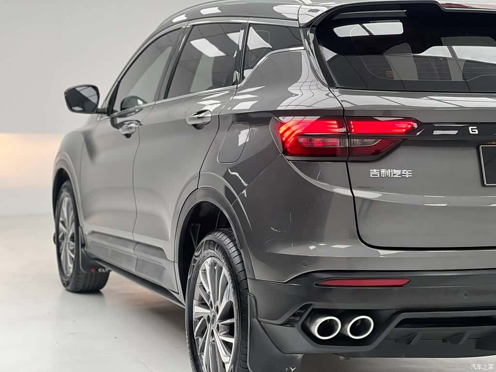 Geely Coolray, 2022 8