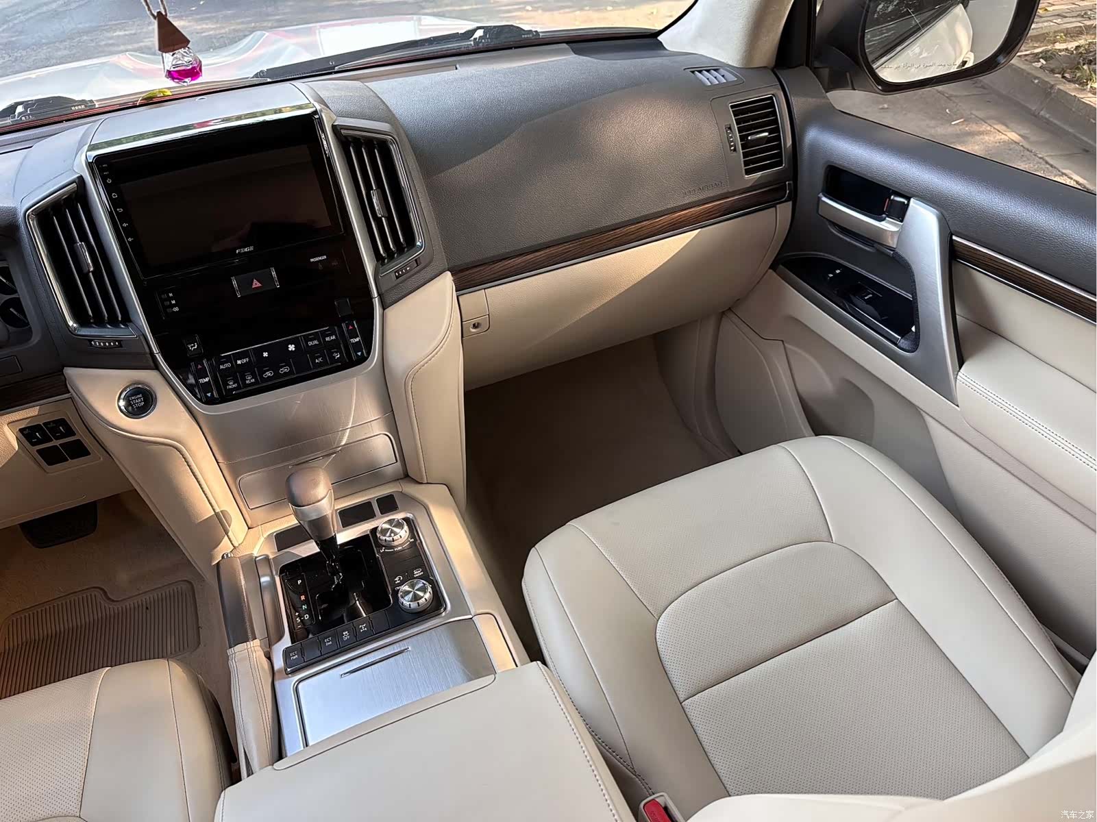 Toyota Land Cruiser, 2020 7