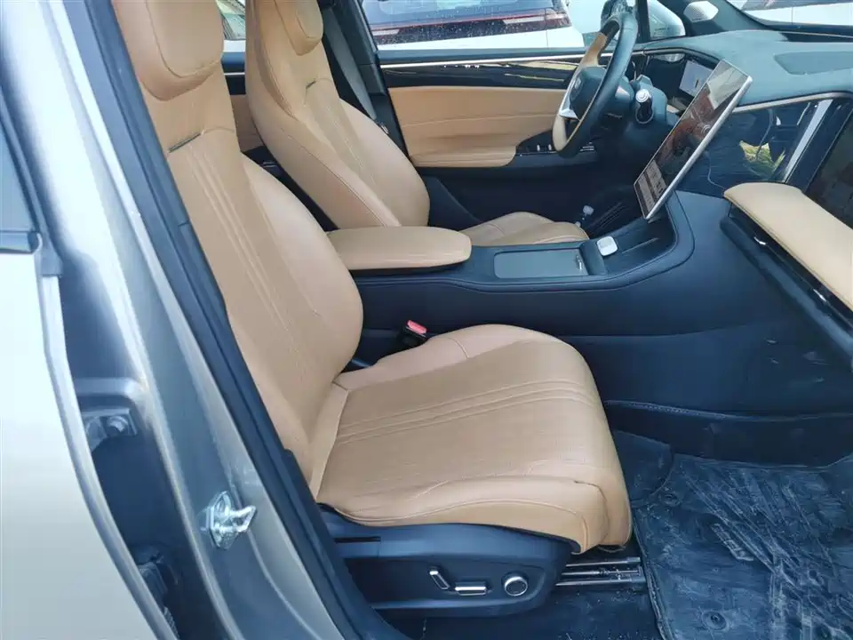 Geely Galaxy Galaxy L7