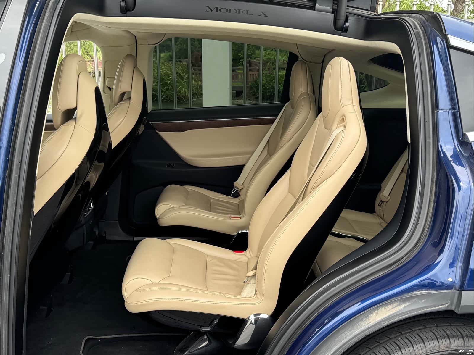 Tesla Model X, 2017 10