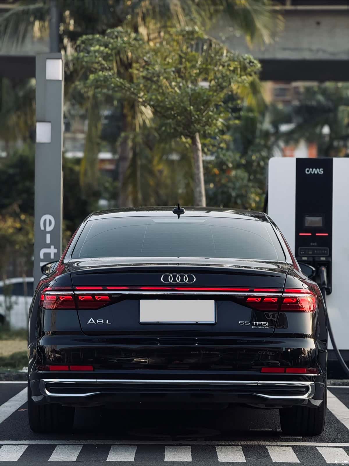 Audi A8L, 2023 13
