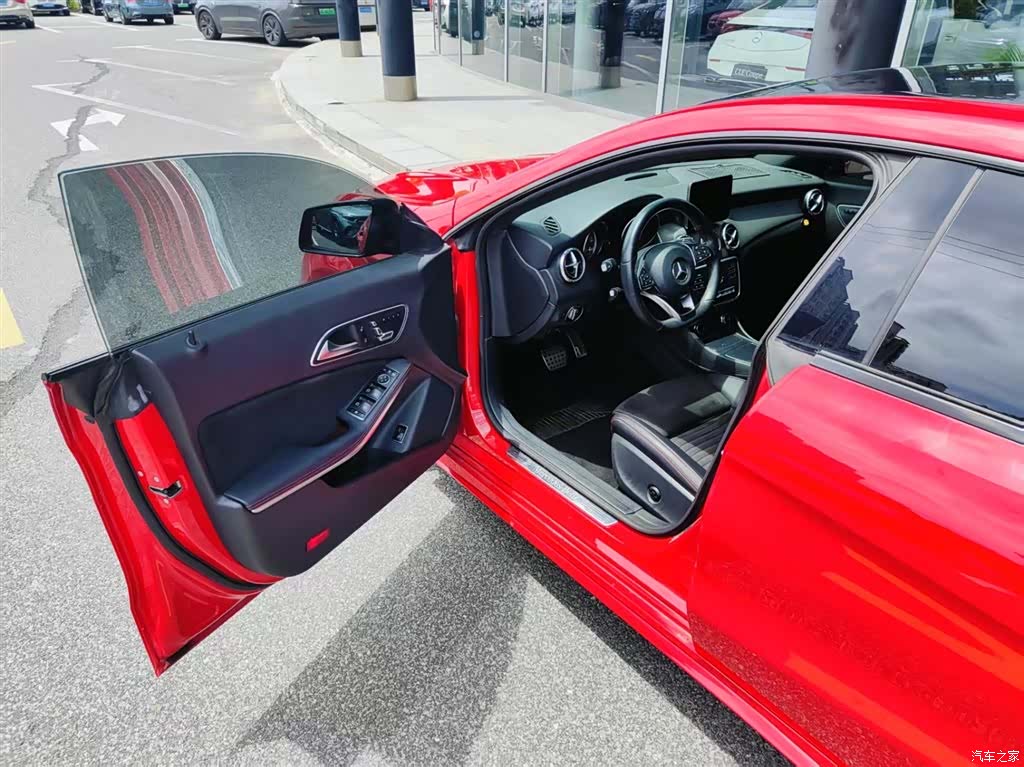 Mercedes-Benz CLA, 2018 13