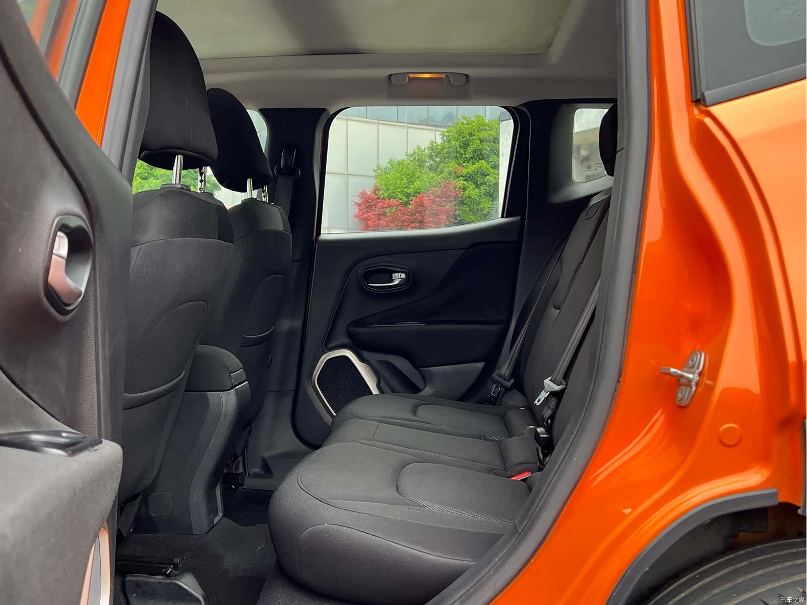 Jeep Renegade, 2018 9