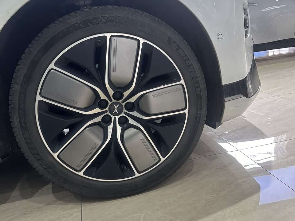 XPENG G9
