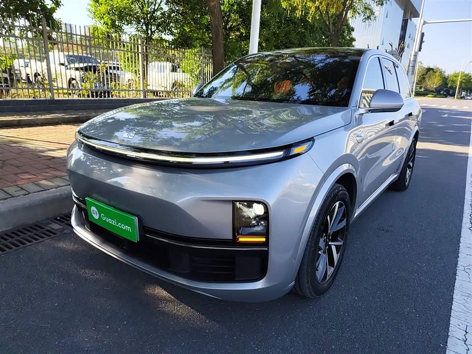 Li Auto Ideal L8