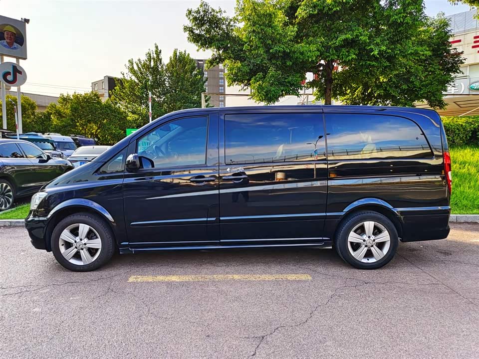 Mercedes-Benz Viano