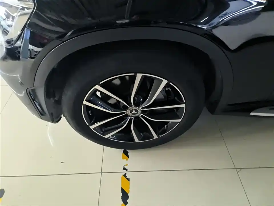 Mercedes-Benz GLC Mercedes-Benz GLC