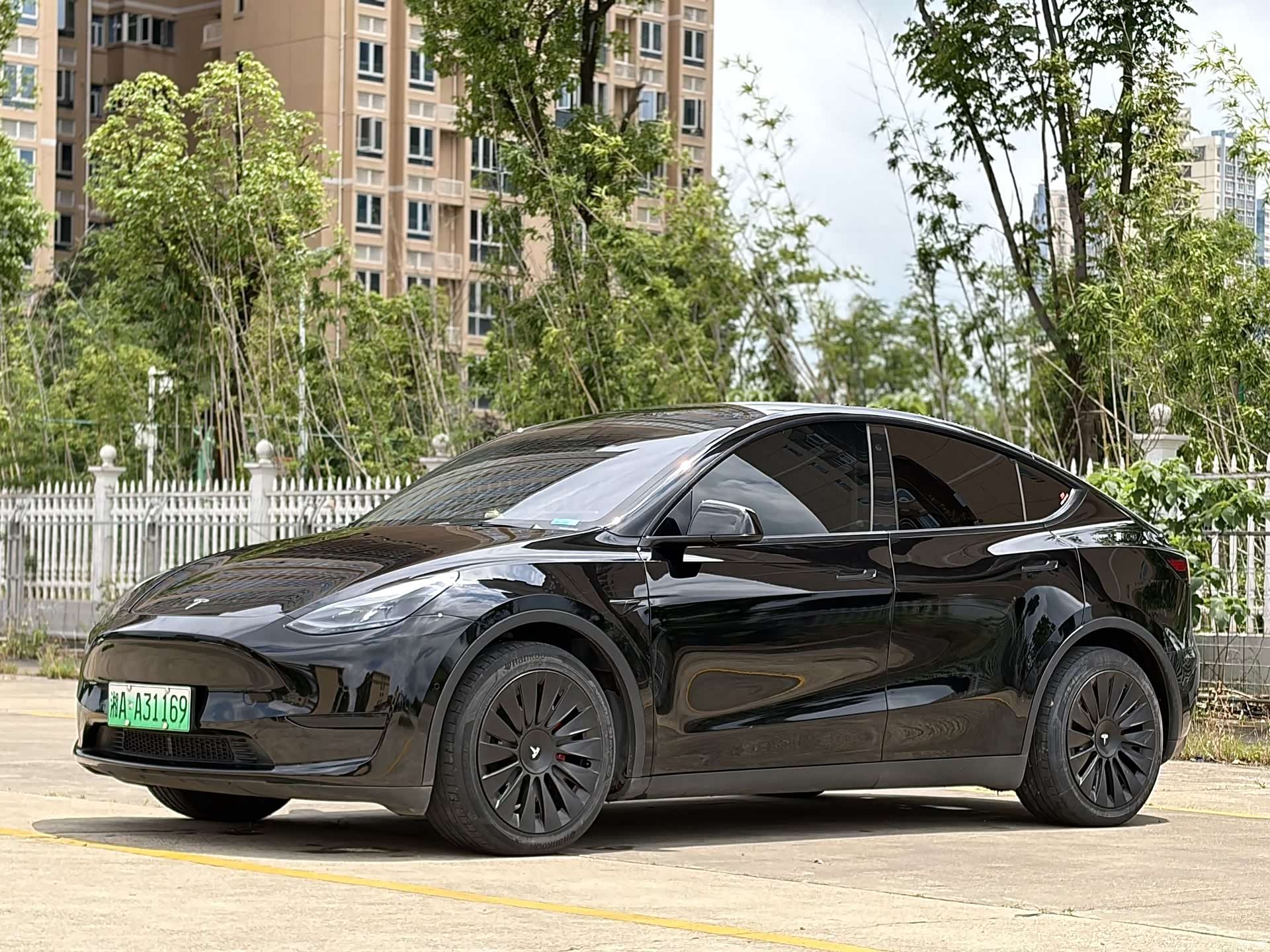 Tesla Model Y, 2022 1