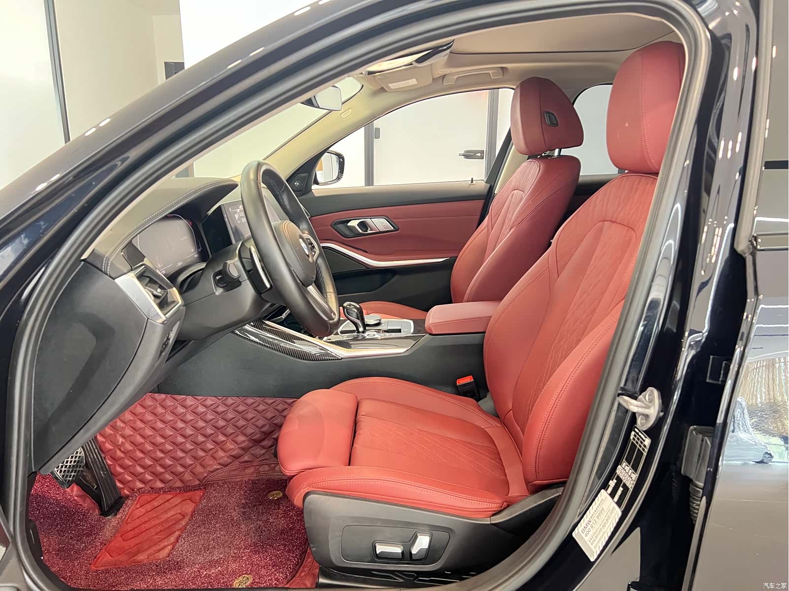 BMW 3 Series, 2022 все фото