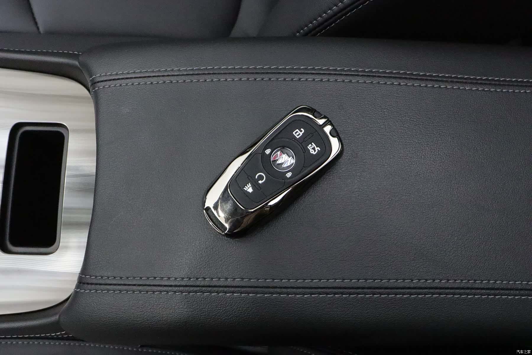 Buick LaCrosse, 2022 19
