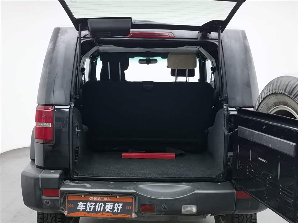Beijing BJ40