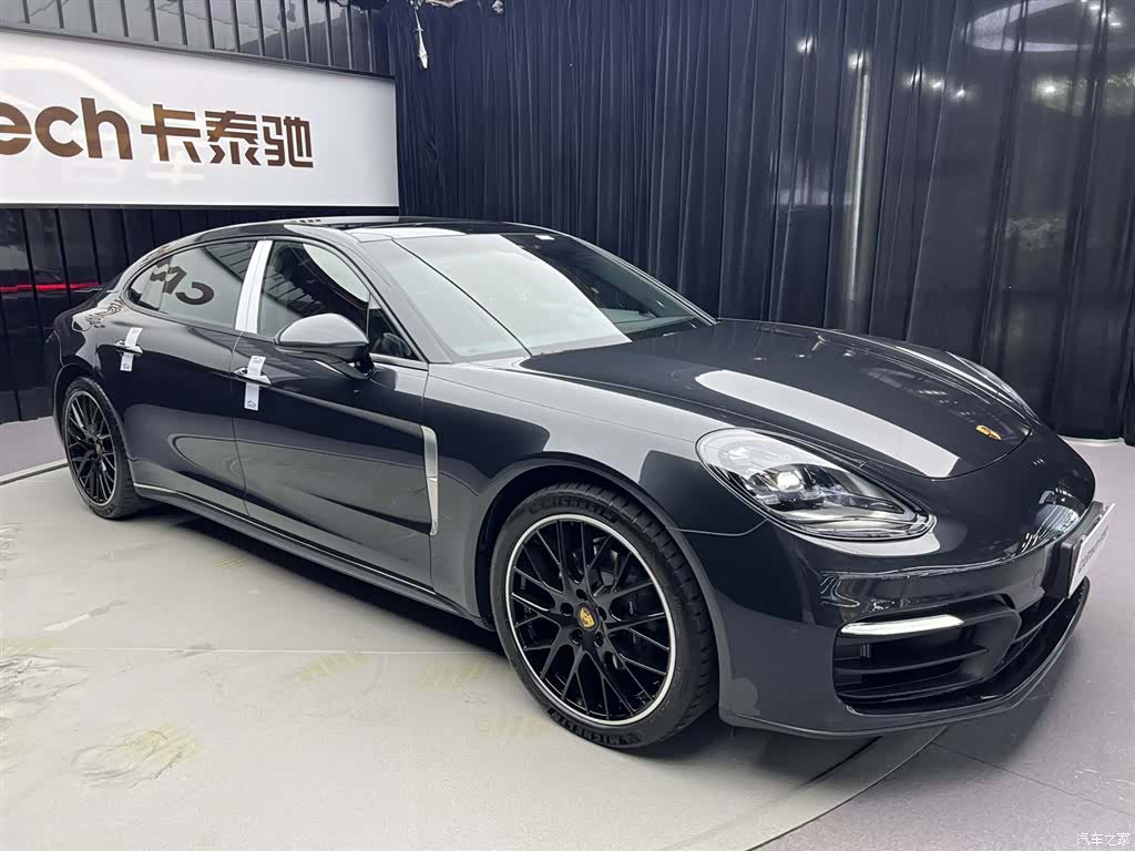Porsche Panamera, 2024 2