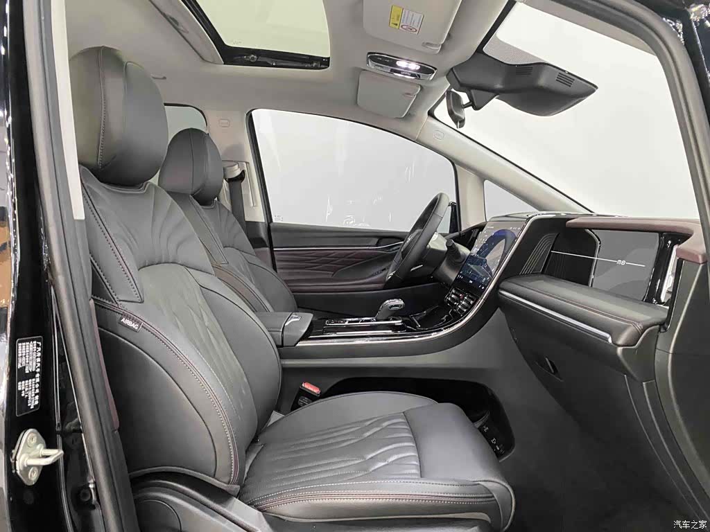 Trumpchi M8, 2025 17