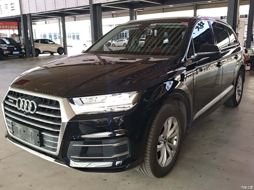 Audi Q7, 2018 1