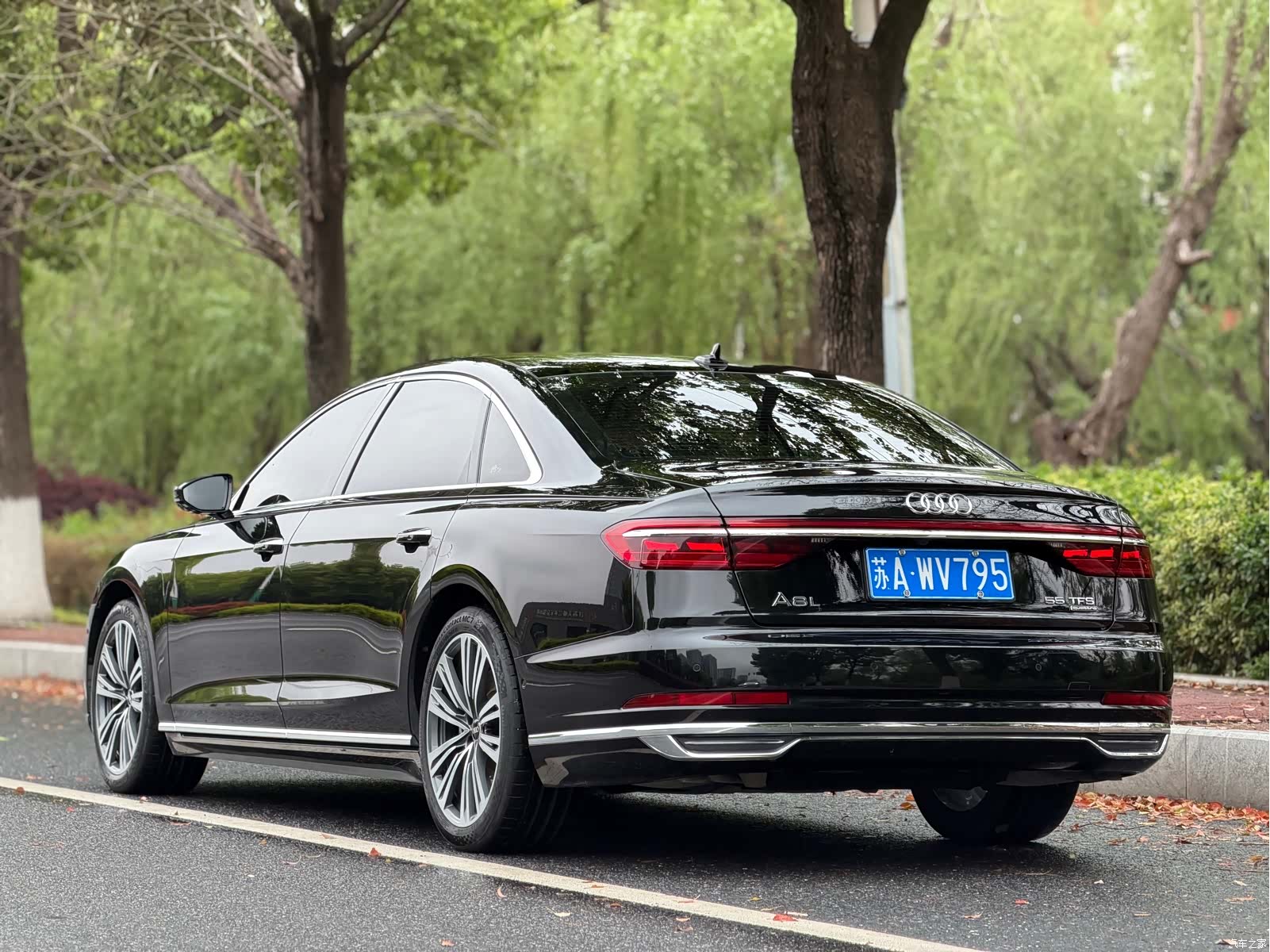 Audi A8L, 2021 все фото