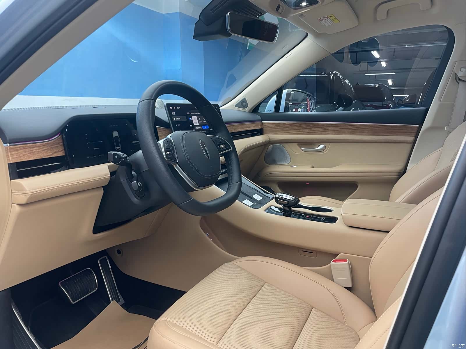 AITO M5, 2023 12
