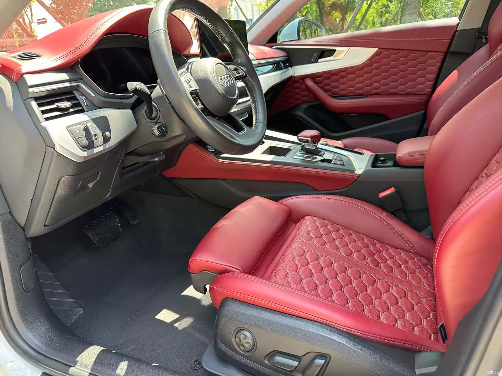 Audi A4L, 2021 9