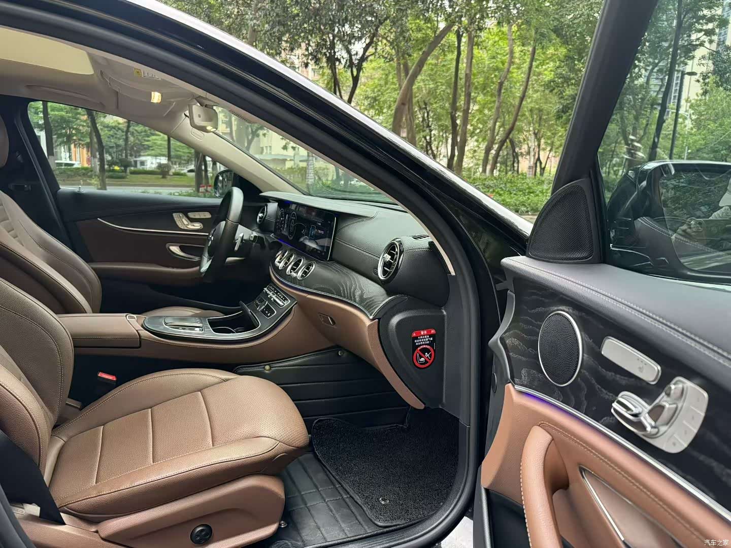 Mercedes-Benz E-Class, 2019 8